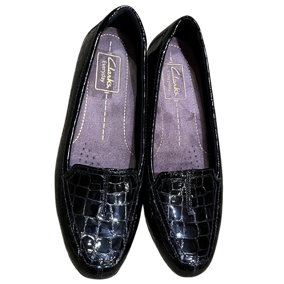 CLARKS KEESHA LUCA CROC PATENT LEATHER LOAFERS SIZE 6.5 - Picture 2 of 3